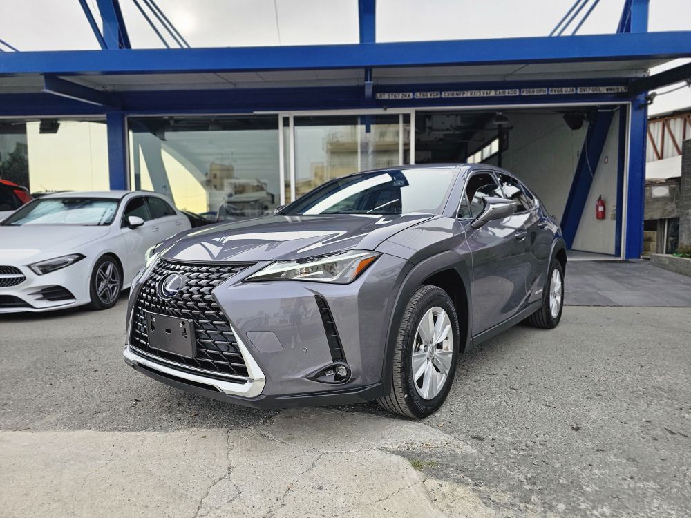 Lexus UX 250h 2021
