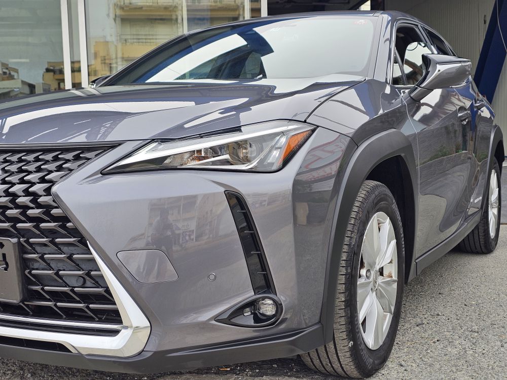 Lexus UX 250h 2021