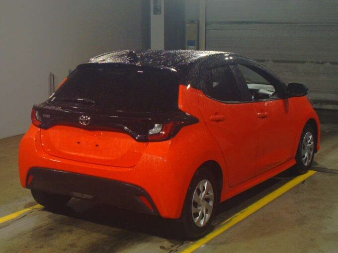 TOYOTA YARIS ORANGE - 2