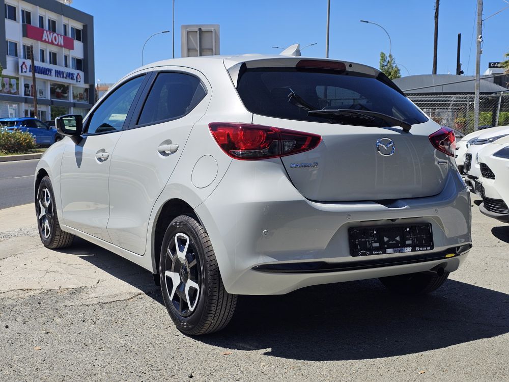 Mazda 2 Facelift 2023