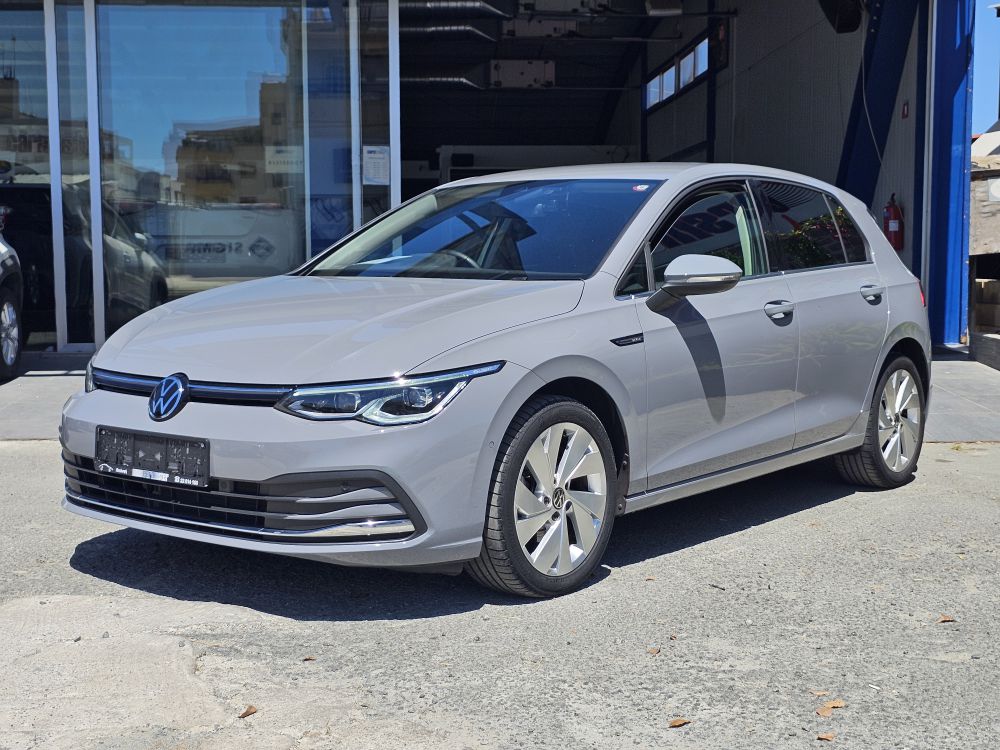 Volkswagen Golf VIII 1.5 eTSI